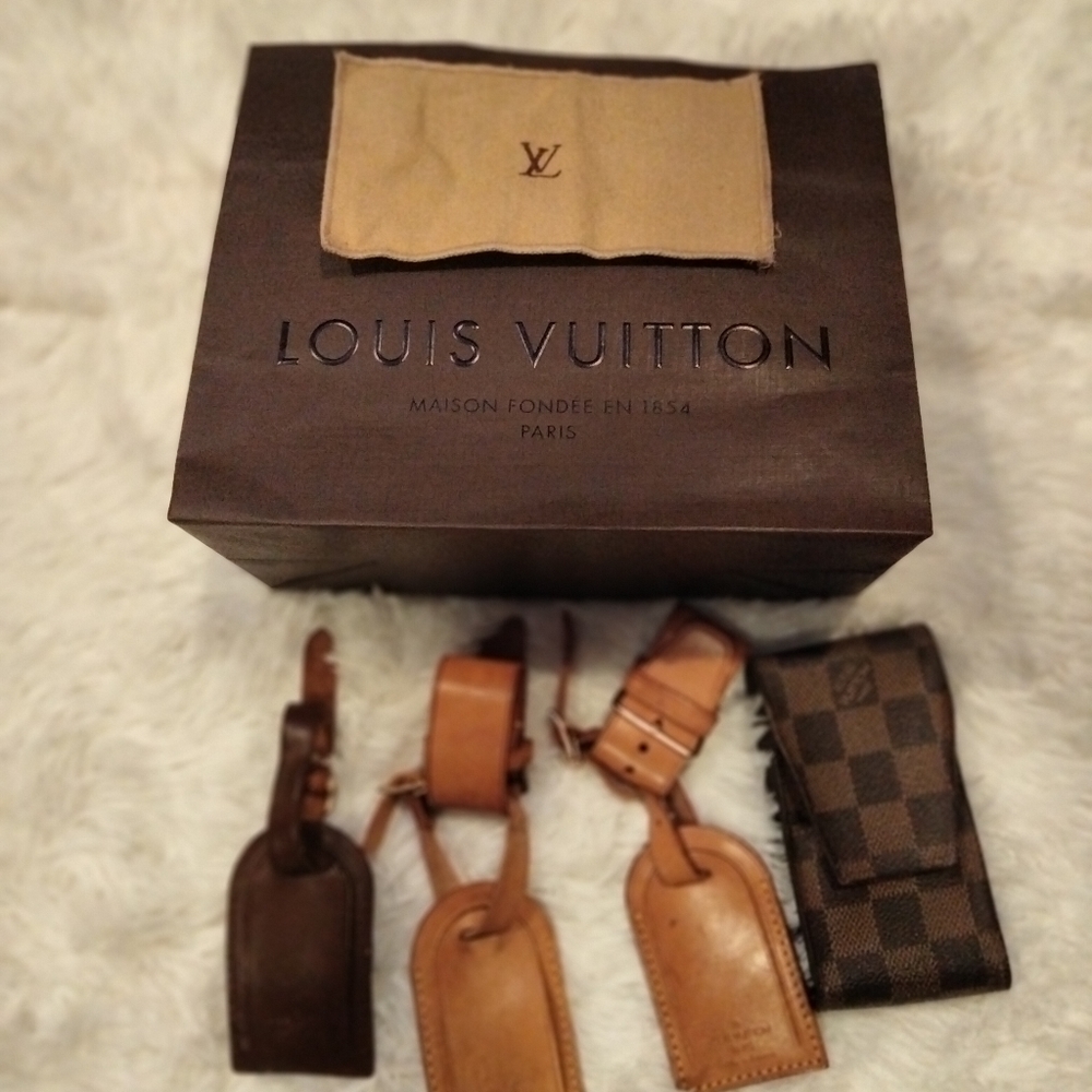 SALE 🎄🎄SALE 🎄LOUIS VUITTON Lot ❤️ - Picture 1 of 12